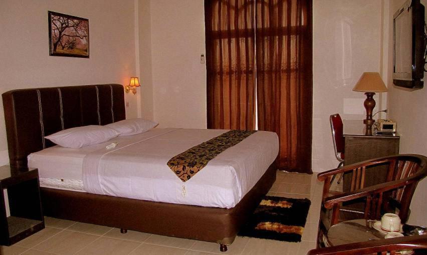 Hotel Mitra Garden Pangkal Pinang Oda fotoğraf